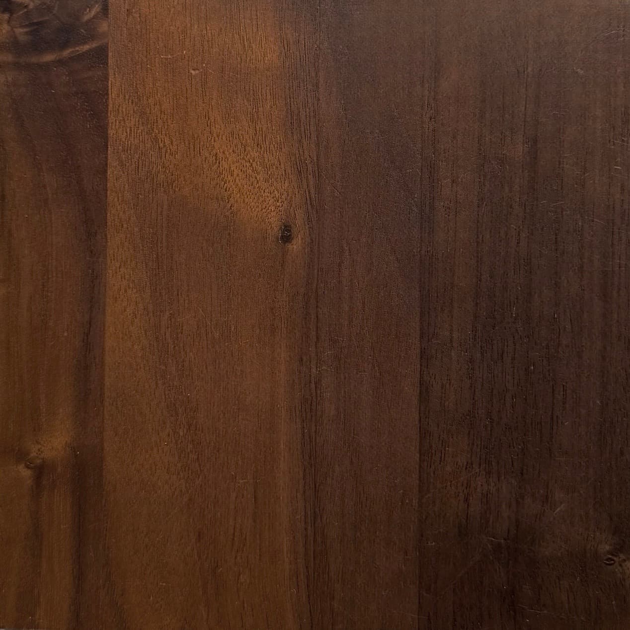 Nogal natural sólido