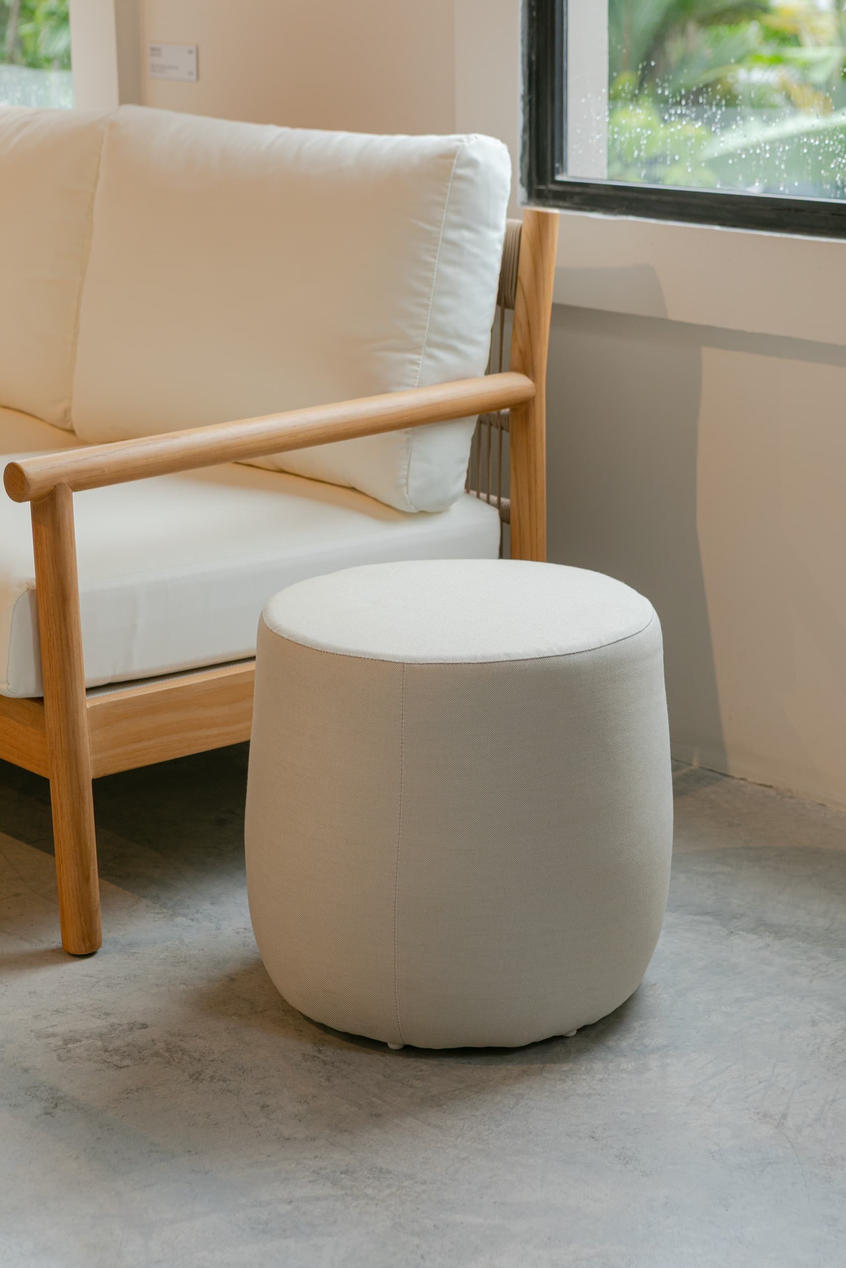 Outdoor Ottoman